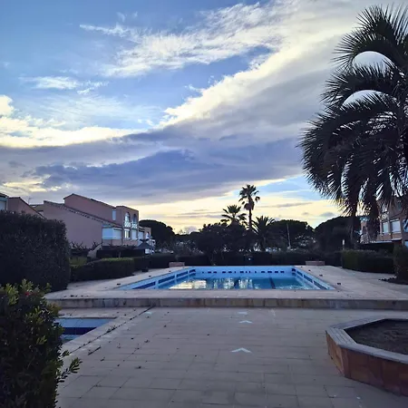 T2 Lumineux Tout Equipe Avec Piscine, Parking Prive Et Plage A 300M * Palavas-les-Flots