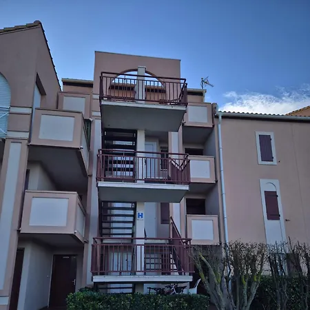 Apartment T2 Lumineux Tout Equipe Avec Piscine, Parking Prive Et Plage A 300M