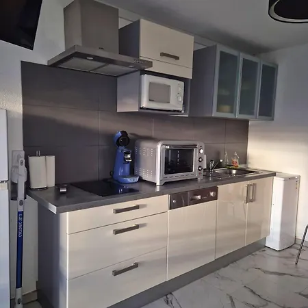 T2 Lumineux Tout Equipe Avec Piscine, Parking Prive Et Plage A 300M Apartment Palavas-les-Flots