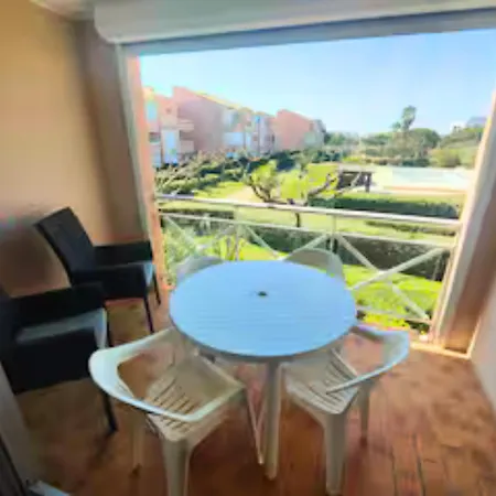 Apartment T2 Lumineux Tout Equipe Avec Piscine, Parking Prive Et Plage A 300M *